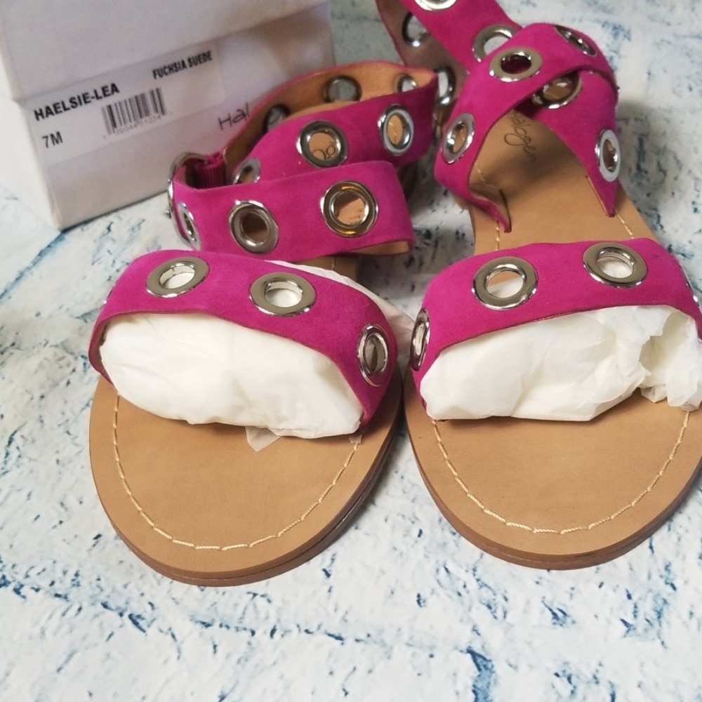 Halogen Elsie Criss Cross Strap Flat Suede Sandal - Picture 3 of 5
